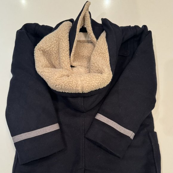 Gucci (Authentic) - Boys Navy Wool/ Cashmere Coat (Size 5) (worn twice) - Picture 3 of 4
